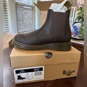 Dr. Martens Chelsea boots